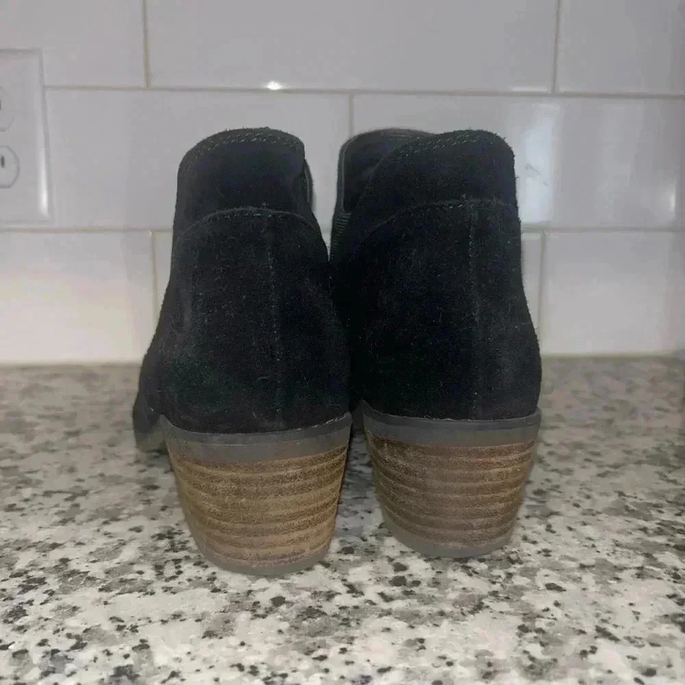♻️ Chelsea booties shoes